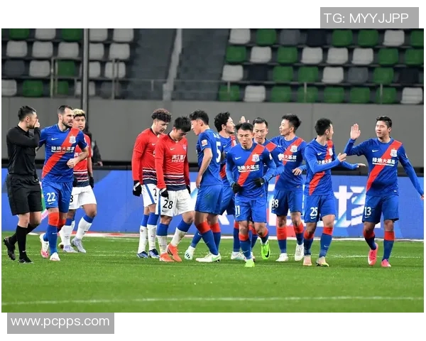 上海足球队防反战术解析：从细节看球队制胜之道