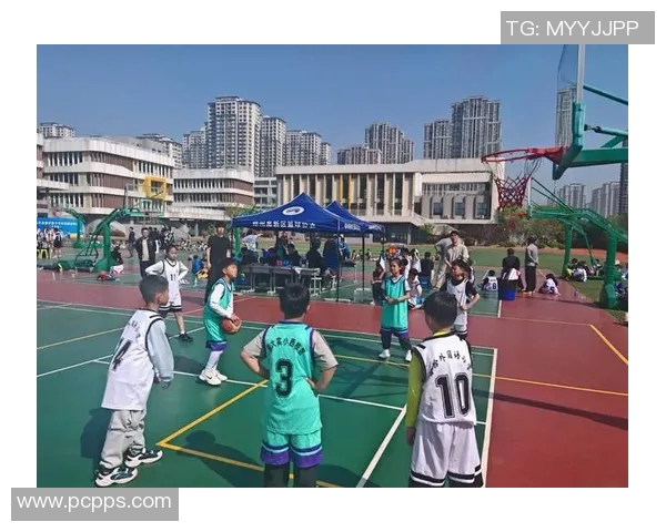 广州足球队在冠军赛中的战术分析与表现评估